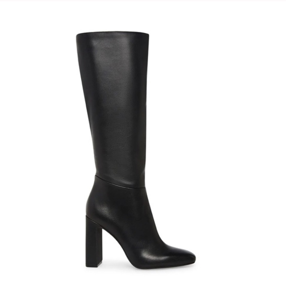 Steve Madden “Ally” Black Leather Wide Calf Ankle Boot – Size 9.5W